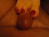 Amateur wife gives footjob with happy ending