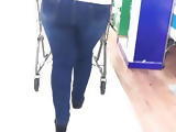 Too Thick Cougar Mama walking (2)