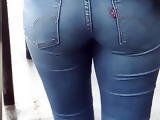 Young italian girl sexy in tight jeans LM